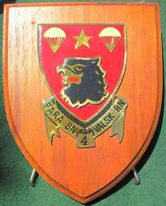 44 Para Bn Plaque