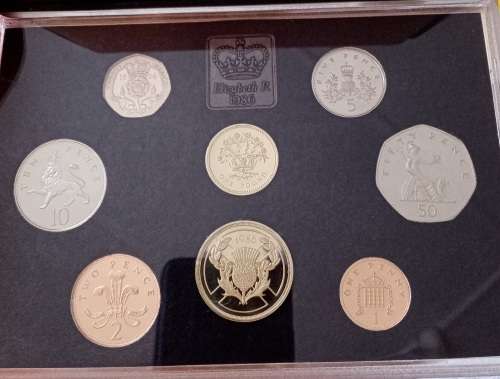 Beautiful 1986 British Royal Mint proof set