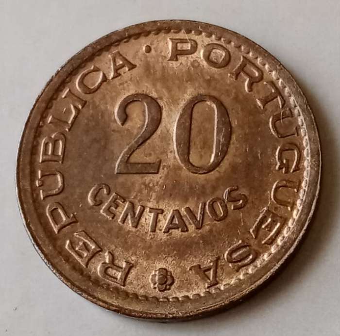 1973 Mozambique uncirculated 20 Centavos