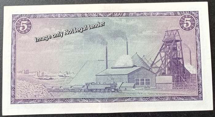 1967 T.W de Jongh R5 note in crisp XF+.