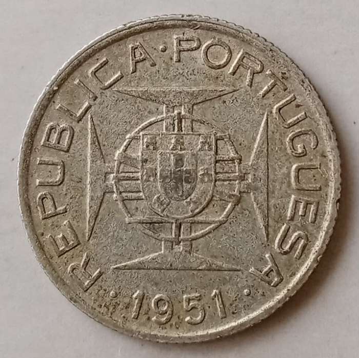 1951 Mozambique silver 2 1/2 Escudos