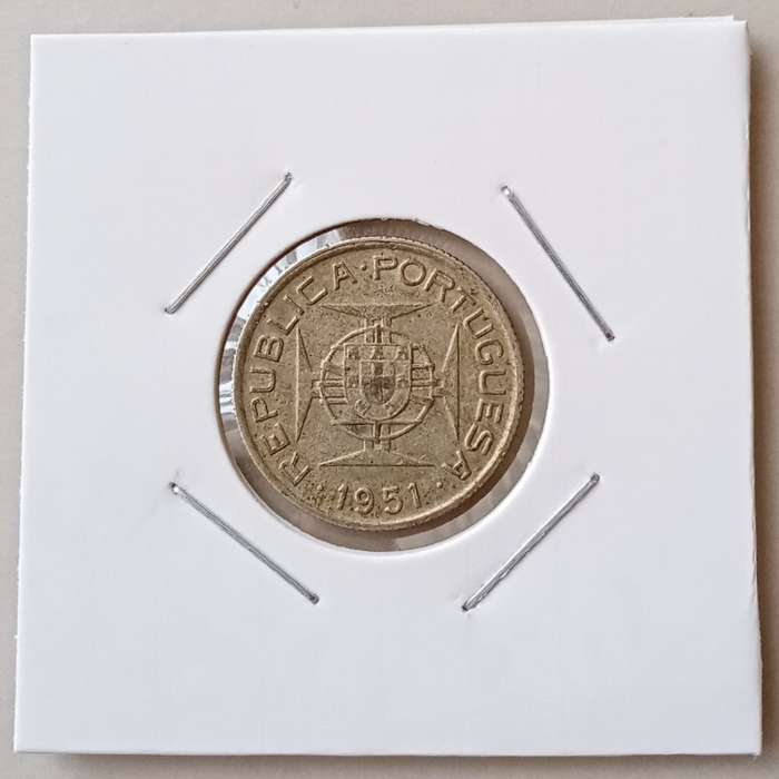 1951 Mozambique silver 2 1/2 Escudos