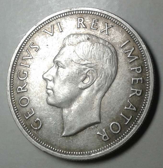 High grade 1947 union silver 5 Shillings with obverse die crack