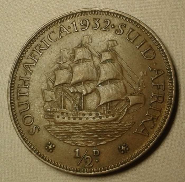 1932 Union 1/2 penny in XF+ (lower mintage)