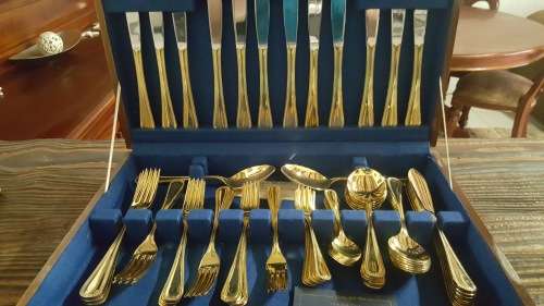 62 Piece 24ct Gold Plated Stainless Steel Cutlery