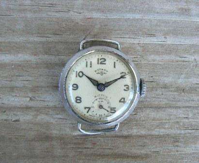 Pretty vintage ladies wind-up Rotary watch with sub second dial - working
