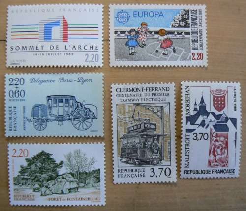 1989 France lot of 39 MNH stamps + strips + block of 4 + 3 booklets - CV$100