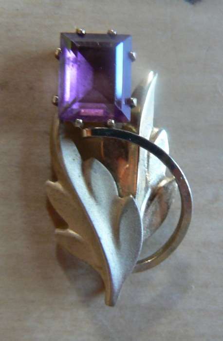14ct gold filled pendant with unknown purple stone PLUS one free similar earring