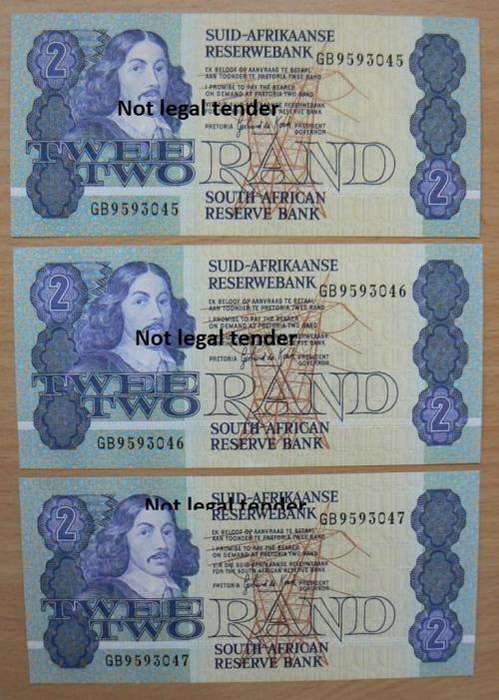 Lot of 4 G de Kock 3rd Issue R2 notes - UNC, 3 in sequence - GB