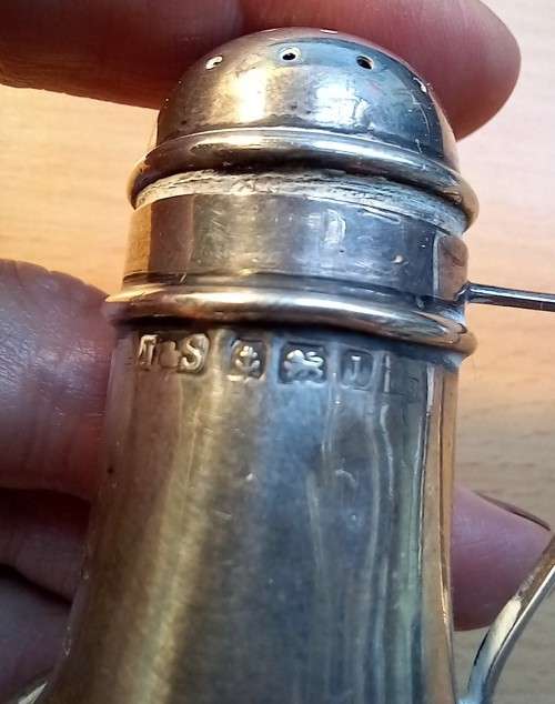 Pretty art deco 1935 small silver salt shaker by Levi & Salaman of Birmingham