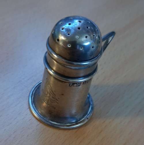 Pretty art deco 1935 small silver salt shaker by Levi & Salaman of Birmingham
