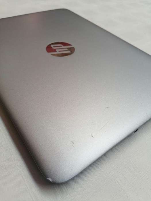 HP EliteBook 820 G4 - Intel i7 7th gen - 8GB DDR4 - 256GB SSD - 12.5` FHD