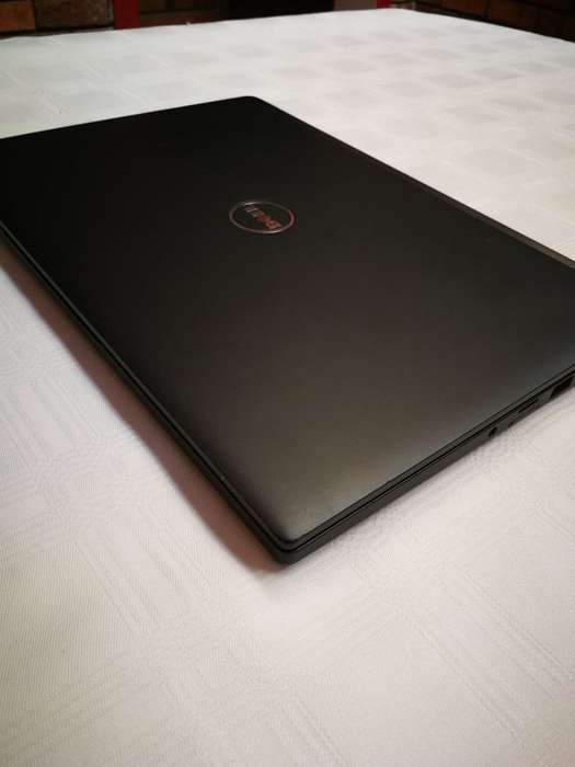 Dell Latitude 7280 - Intel i7 7th Gen - 16GB Memory - 256GB SSD - 12.5" FHD Display