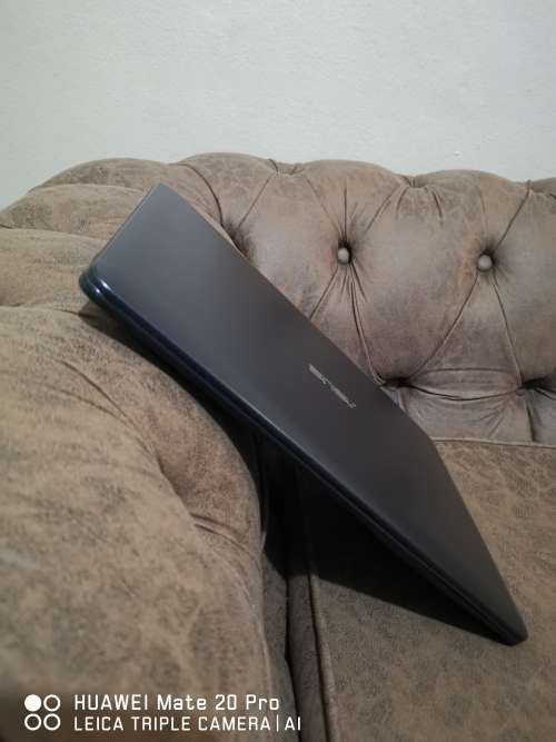 ***BOXED MINT*** ASUS i5 8th GEN QUAD-CORE// 4 GB RAM// 500 GB SATA DRIVE