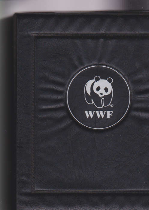 WWF STAMP ALBUMN . VERY GOOD CONDITION WITH PAGES.