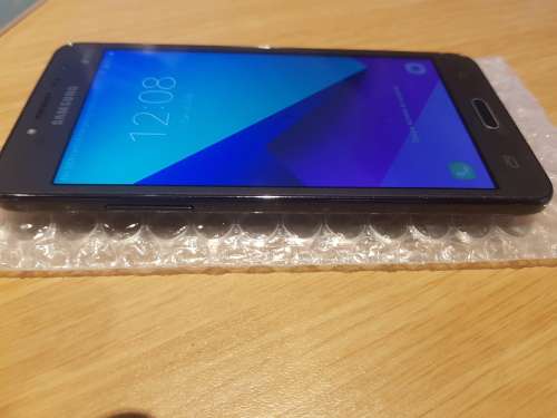 2 X SAMSUNG DEVICES  !! BARGAIN !! FAIRLY NEAT !! FREE SHIPPING !! PLEASE READ !!