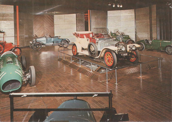 MINT POST CARD NATIONAL MOTOR MUSEUM ENGLAND