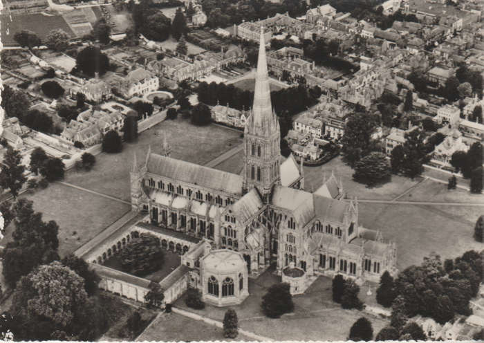 MINT POST CARD