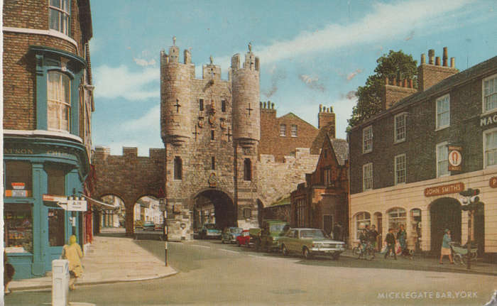 MINT POST CARD