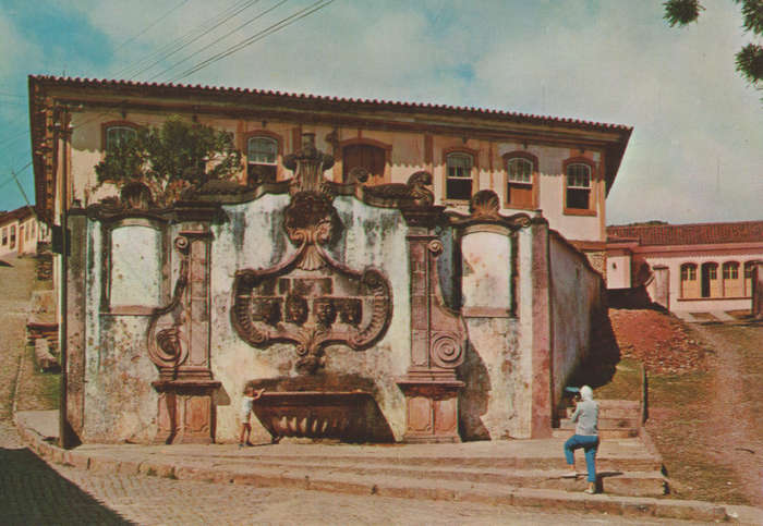 MINT POST CARD