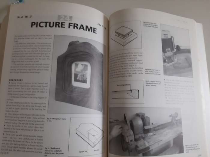 ELECTRIC WOODWORK - Power Tool WOODWORKING - Jeremy BROUN