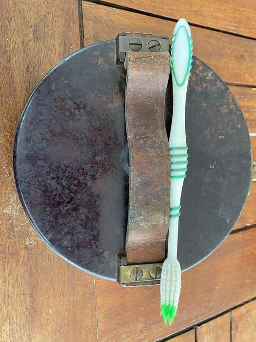 Chesterman JC  Sheffield England - 100 feet  Baculite Tape Measure. Fully working.