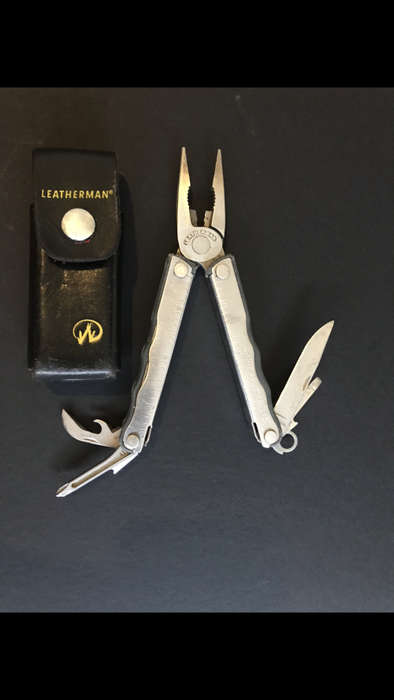 Leatherman Kick with Leather Pouch