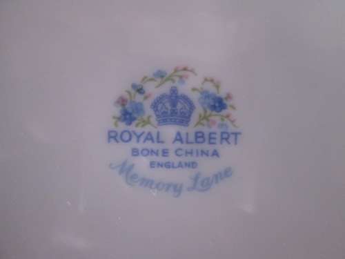 Royal Albert Trio 'Memory Lane'