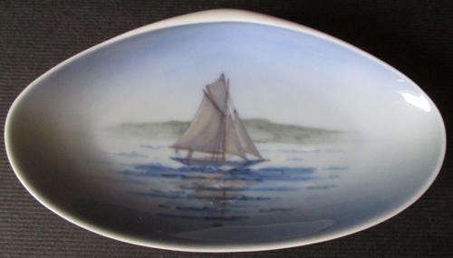 Royal Copenhagen Clam Pin Tray / Dish