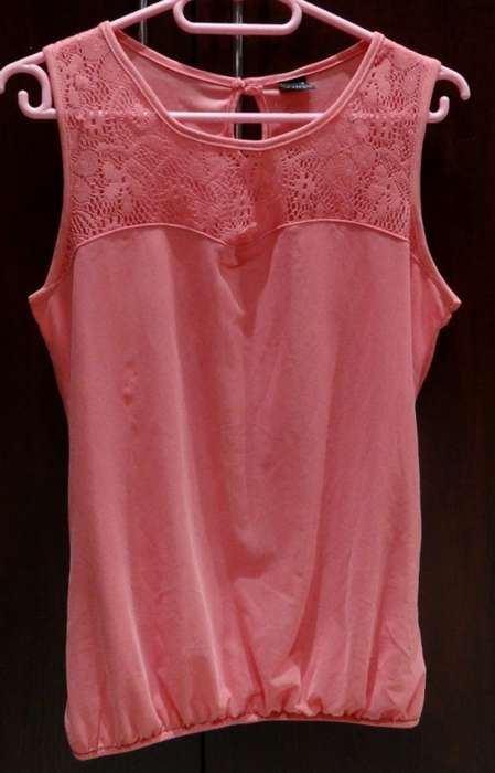 Womans top size Small Formal Insync