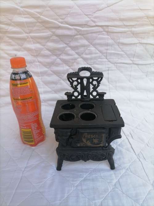 1950s- Antique Crescent Cast Iron Wood Cook Stove Salesman Sample