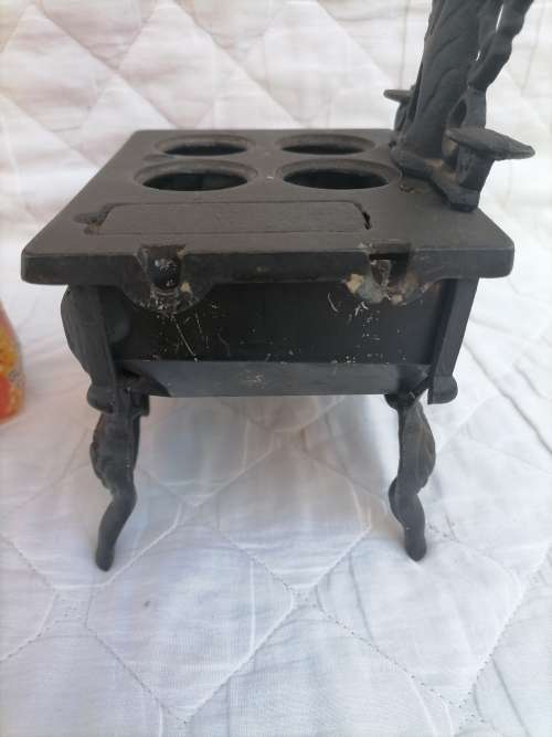 1950s- Antique Crescent Cast Iron Wood Cook Stove Salesman Sample