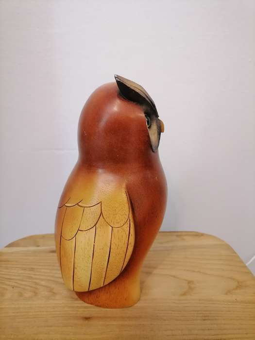 Large OWL Feathers of Knysna Gallery carved and hand painted Ltd Owl - 1291 of 2000 - 21 CM
