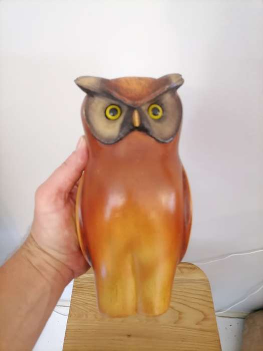 Large OWL Feathers of Knysna Gallery carved and hand painted Ltd Owl - 1291 of 2000 - 21 CM