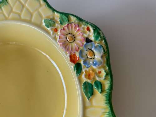 Beautiful Crown Devon yellow `garden path` dessert bowl - repaired