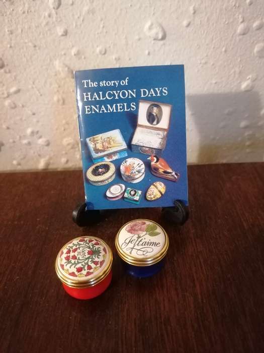 Beautiful Halcyon Days pill/trinket boxes
