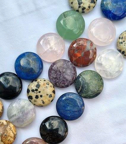 1 Strand x (+/- 20mm) Mixed /  Natural /Synthetic / Gemstone / Flat  Round / Beads +/- 20pc