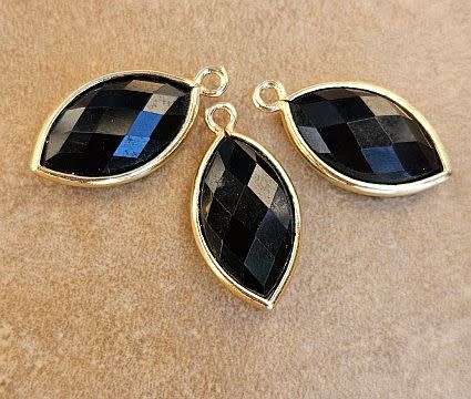 *Clearance Sale*1 pc Natural / Agate/ Black / Dyed / Faceted / Gold Tone Edge / Pendant /  (21x12mm)