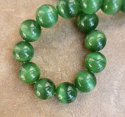 10pc x 10mm Dark Green Cat`s Eye Beads