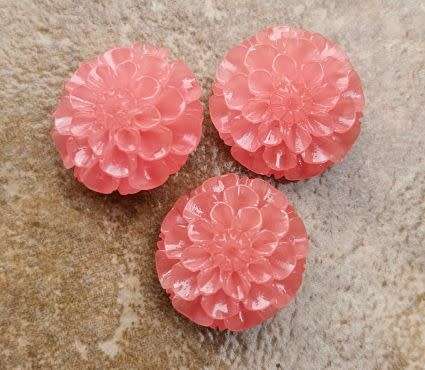 *Clearance Sale*3pc x (+/- 15mm) Flower / Coral / Dyed / Synthetic Coral Beads