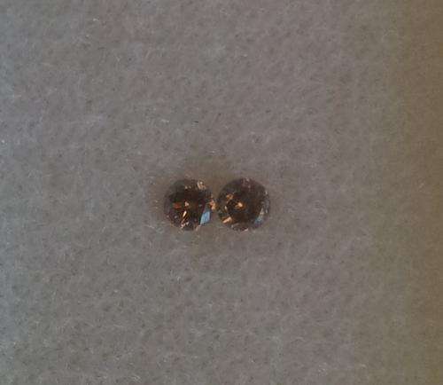 0.08CT NATURAL ROUND CUT PAIR OF CHAMPAGNE DIAMONDS