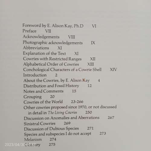 Burgess` Cowries of the world - C. M Burgess