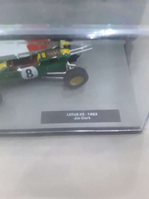 FORMULA 1 DIE CAST MODEL (LOTUS25-1963,JIM CLARK)SCALE 1:43
