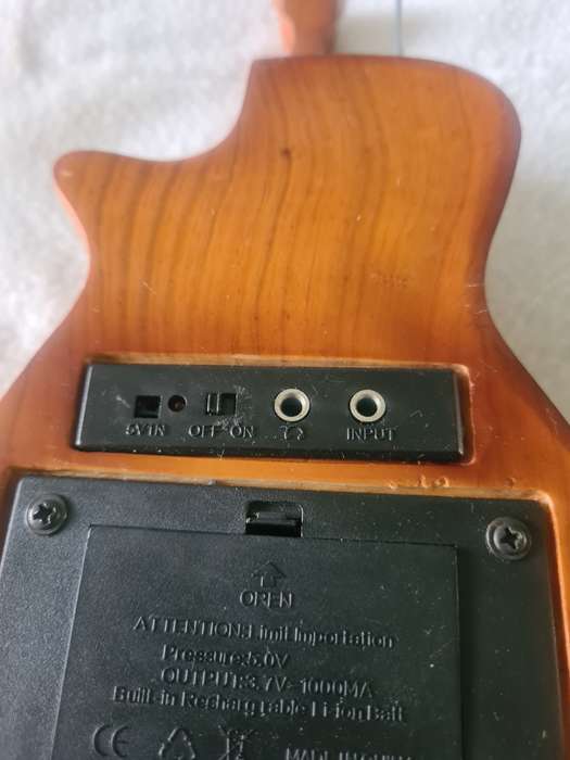 SOLID WOOD VIOLIN SHAPE USB RADIO
