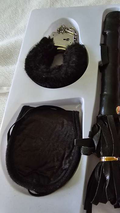 KAMA SUTRA ACCESSORIES KIT