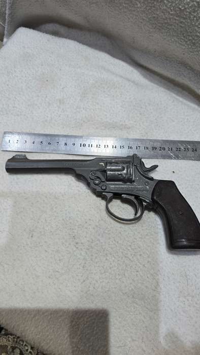 VINTAGE COMMANDO CAP GUN(MADE IN ENGLAND)