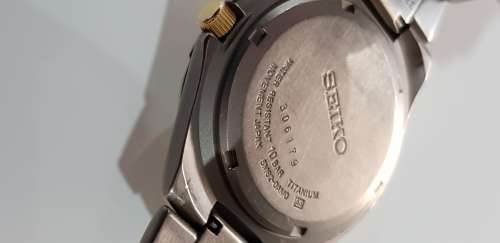 VINTAGE SEIKO KINETIC TITANIUM IN GOOD WORKING ORDER