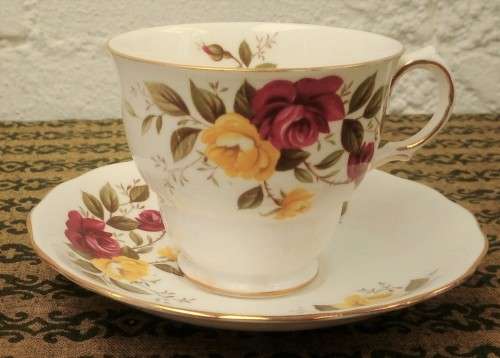 Crown Essex "Richmond Rose" Tea Duo