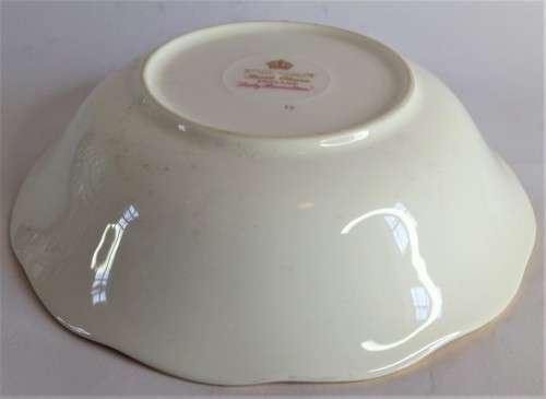 Royal Albert `Lady Hamilton` Bowl
