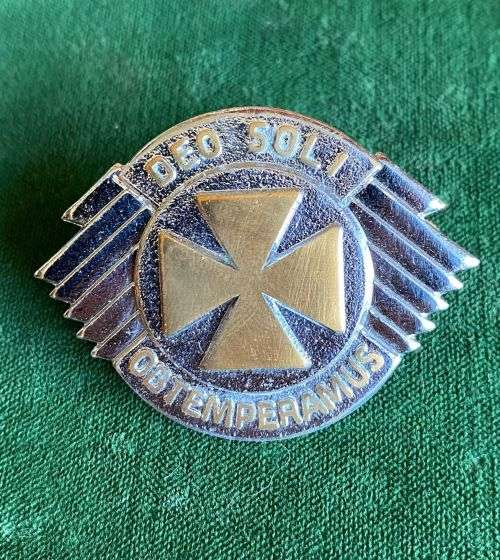 REGT. DAN PIENAAR CHROMED CAP BADGE-APPROVED IN 1980- 2X SCREW LUGS
